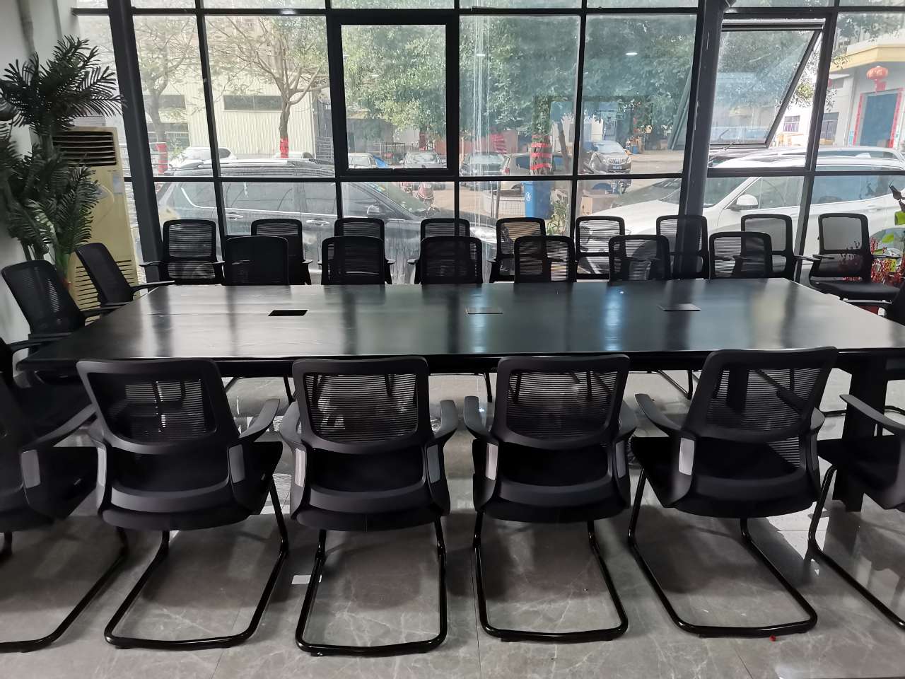 怎么挑選到質(zhì)量好又環(huán)保的辦公家具？